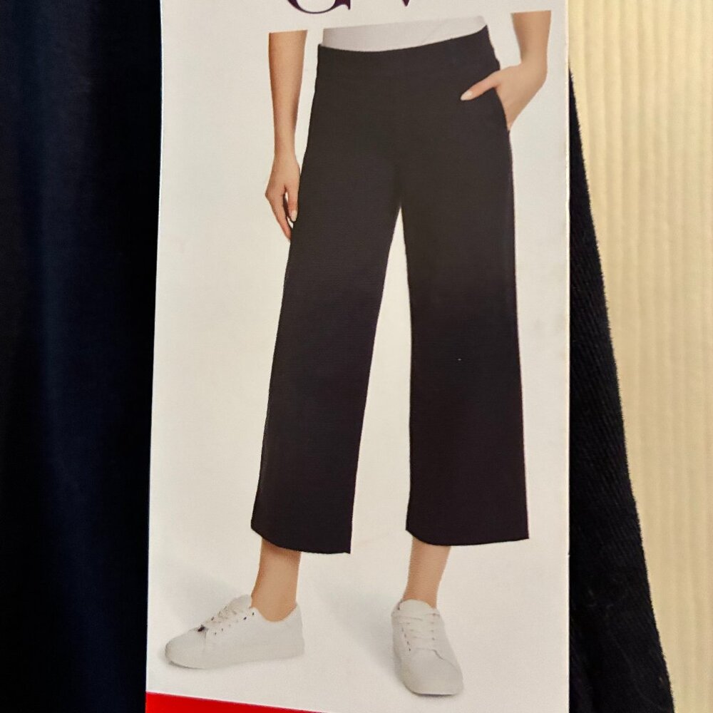 Navy Pull On Wide Leg Crop Pants - NWT